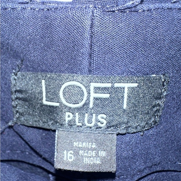 LOFT Plus Navy Apparel - Picture 6 of 6
